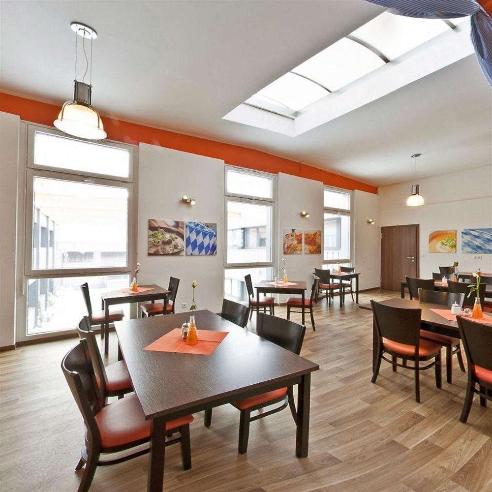 Orange Hotel Und Apartments Neu-Ulm Esterno foto
