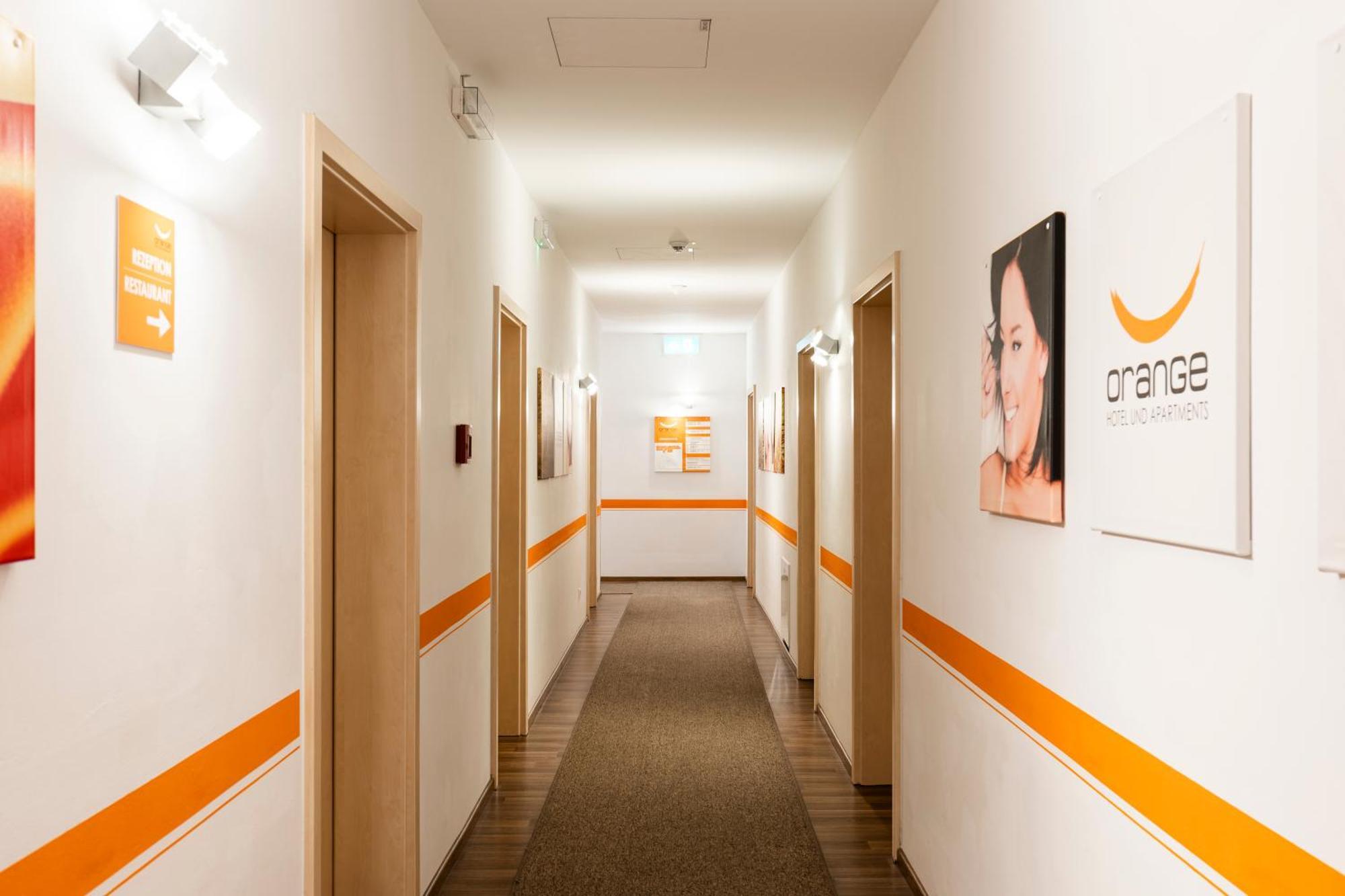 Orange Hotel Und Apartments Neu-Ulm Esterno foto